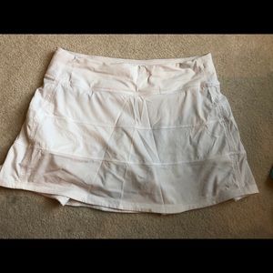 Lululemon White Pace Rival Skirt